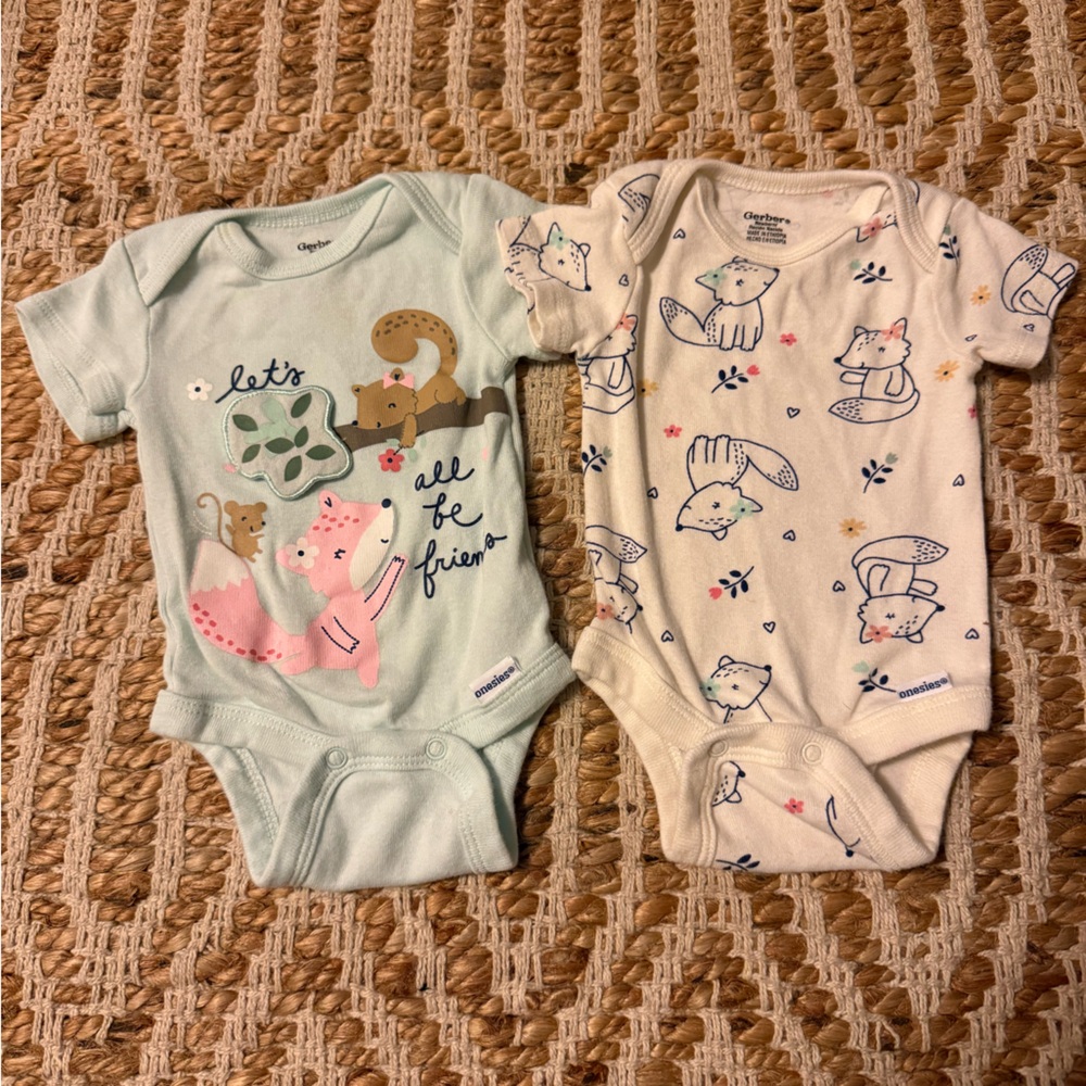 2 Gerber Baby Onesies with Animal Friends in Green and Cream